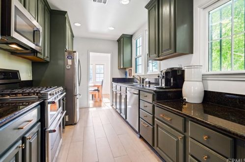 1400 Adams St, Glendale CA 91205-1370 exterior