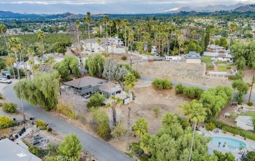 2390 Prenda Ave, Riverside CA exterior