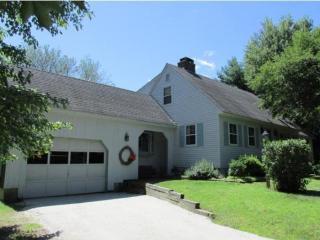 45 Stearns Rd, Amherst, NH 03031-2706