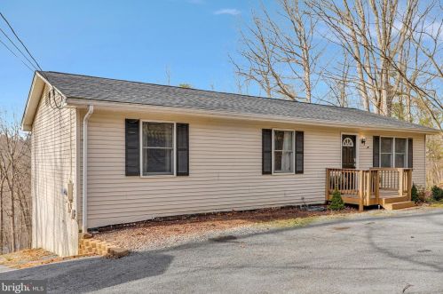 556 Grimes Golden Rd, Linden, VA 22642-6313