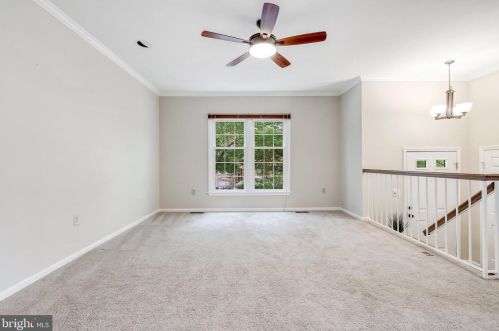 7218 Gentian Ct, Springfield VA  22152-3847 exterior