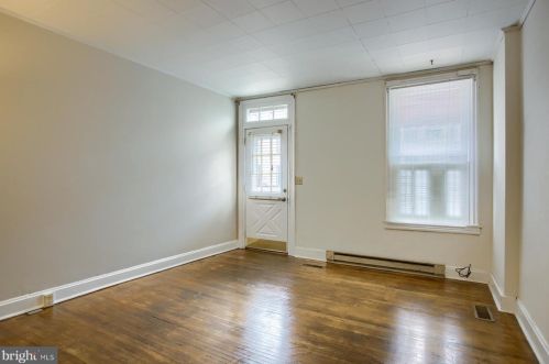 55 Penn St, Carlisle, PA 17013-2433