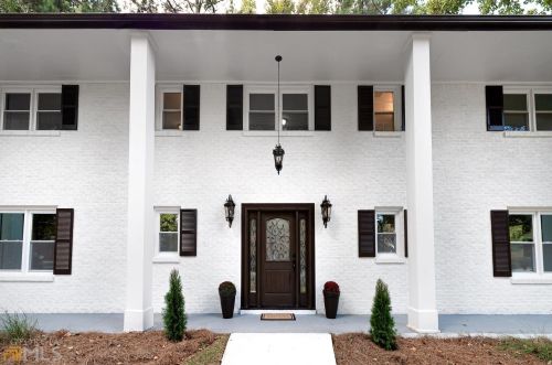 2613 Black Forest Trl, Atlanta, GA 30331-2707