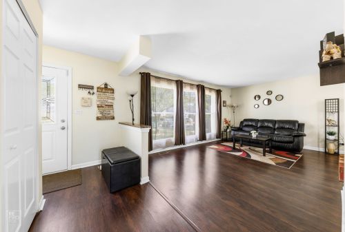 780 Kingsbridge Way, Buffalo Grove, IL 60089-1028