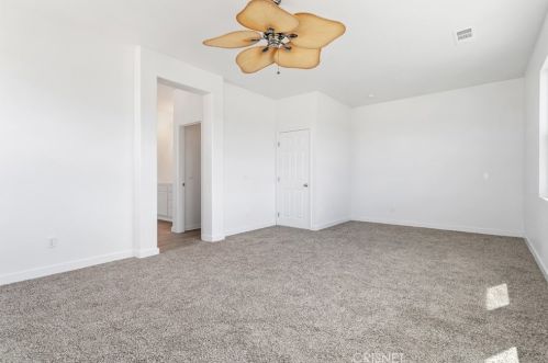 44015 Moccasin Pl, Lancaster CA  93536-6857 exterior