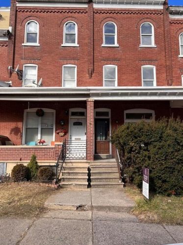 405 Washington St, Allentown PA  18102-1714 exterior
