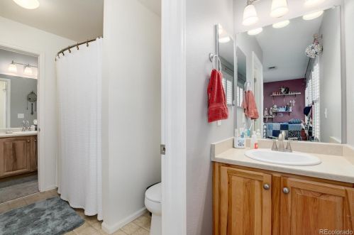 5424 Haleyville Way, Denver CO  80016-4275 exterior