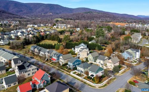 8149 End Dr, Crozet, VA 22932-3345