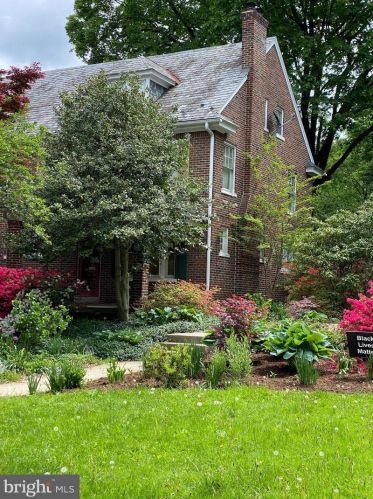 435 State St, Lancaster, PA 17603-2605