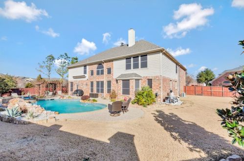 4321 Saginaw Ln, Carrollton TX 75010-1187 exterior