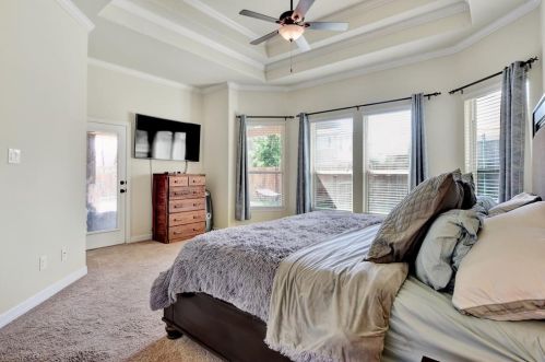 2036 Doolan Dr, Conroe TX  77301-4105 exterior