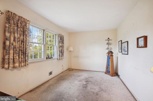 16 Severn Riv Rd, Severna Park MD 21146-4659 exterior