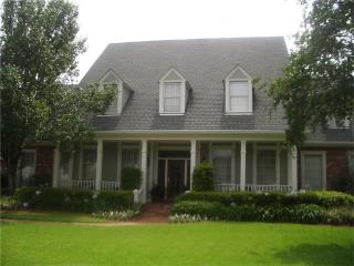 129 Chateau Saint Michel Dr, Kenner, LA 70065-2037