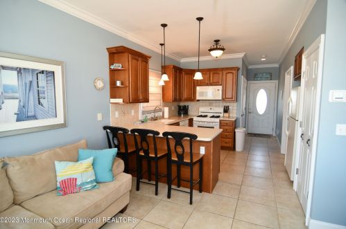 3046 Ocean Rd, Lavallette, NJ 08735-1919
