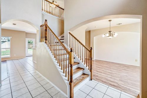 316 Sun Meadow Ln, Fort Worth TX  76140-5500 exterior