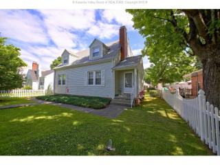 3716 Staunton Ave, Charleston, WV 25304-1540