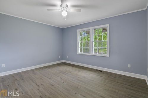 3824 Adamsville Dr, Atlanta GA  30331-3709 exterior
