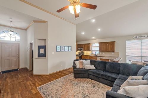 6108 Kristen Dr, Fort Worth TX  76131-1281 exterior