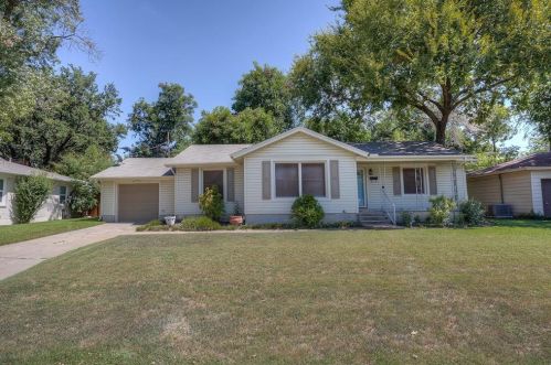 4821 Lowell Ln, Fort Worth, TX 76133-1215