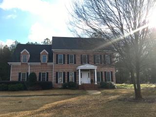 1011 Planters Ct, Bogart, GA 30622-2075