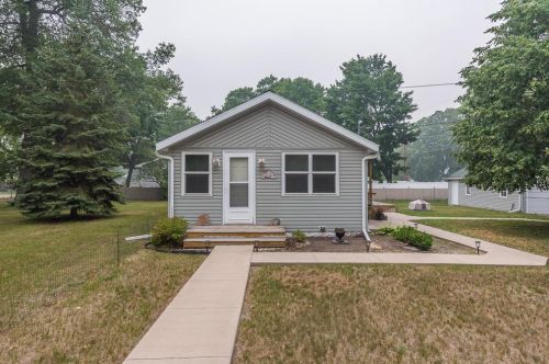 1105 13th Ave, Brainerd, MN 56401-2359