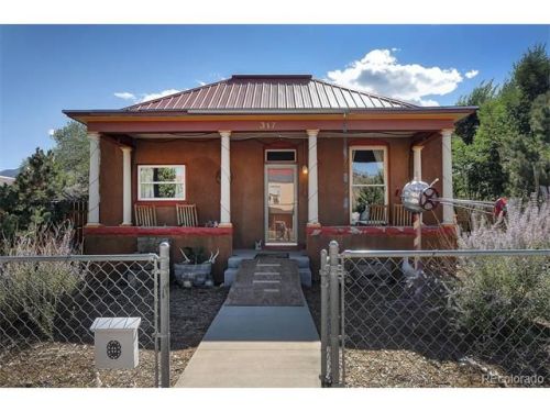 317 3rd St, Salida, CO 81201-2813