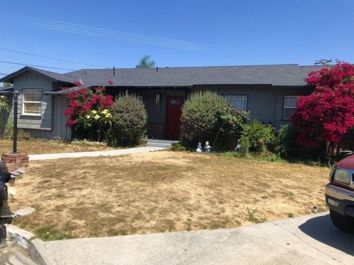 8139 Dinsdale St, Downey, CA 90240-3815