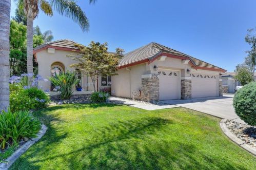 9404 Lyndley Plaza Way, Elk Grove, CA 95624-6051