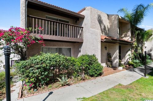 8004 Via Verona, Burbank, CA 91504-1534
