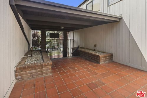 925 14th St, Santa Monica CA  90403-3111 exterior