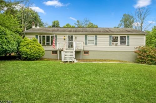 53 Lincoln Pl, Fredon, NJ 07860-2607