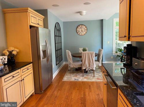 21 Hillside Rd, Princeton NJ  08540-3436 exterior