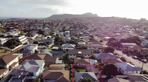 3877 Claudine St, Honolulu HI  96816-4333 exterior