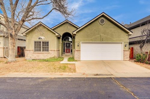 747 Oneida St, Denver, CO 80220-5526