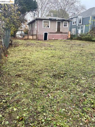 2310 8th St, Berkeley, CA 94710-2311