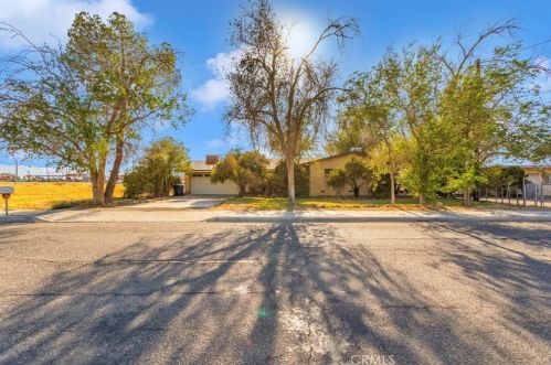 18240 Jonathan St, El Mirage, CA 92301-1642