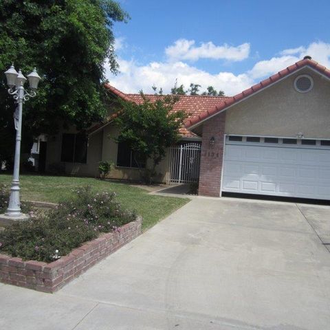 1134 Noyes Ct, Visalia, CA 93291-7879