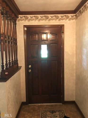 3725 Sandhill Dr, Conyers, GA 30094-3702