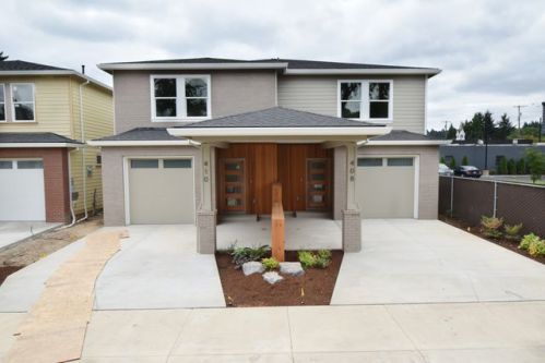 412 Main St, Silverton OR  97381-2025 exterior