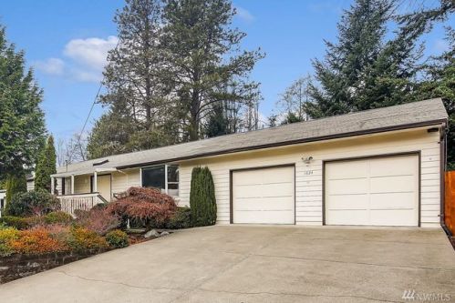 1624 164 St, Seattle WA  98058-5516 exterior