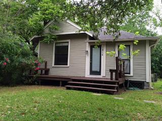 1014 Tulane St, Houston TX  77008-6845 exterior