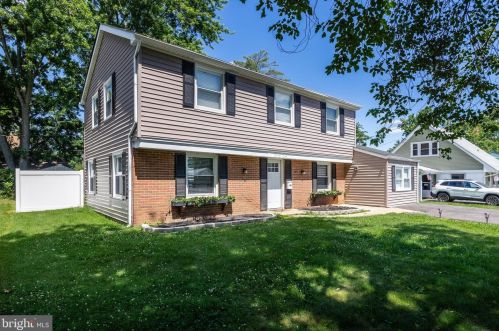 41 Melrose Ln, Willingboro, NJ 08046-3103