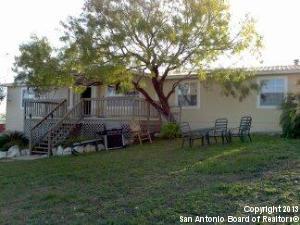 121 County Road 5635, Castroville, TX 78009-1935