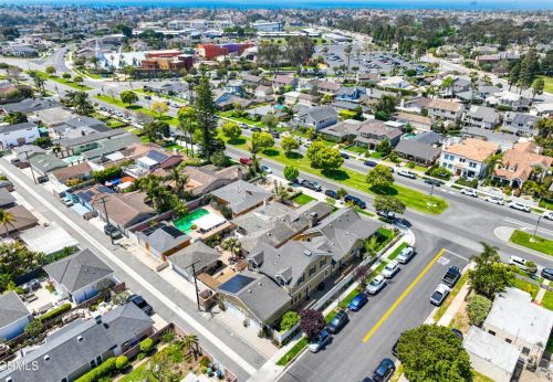 1746 Main St, Huntington Beach CA  92648-2723 exterior