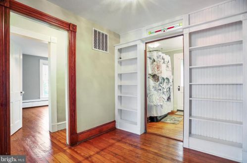 328 Mildred St, Charles Town WV  25414-1834 exterior