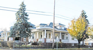 801 Glenwood Ave, Springfield IL  62704-2452 exterior