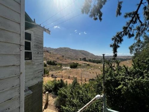 2270 Mt Vernon Ave, Riverside CA  92507-4624 exterior