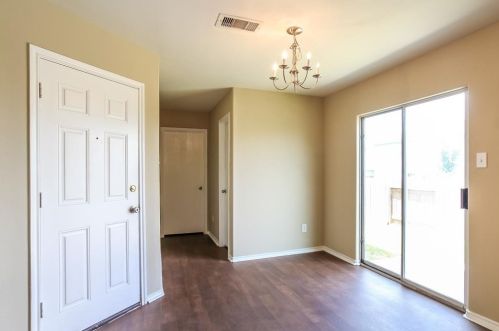 2321 Shady Birch Dr, Conroe TX  77301-3347 exterior