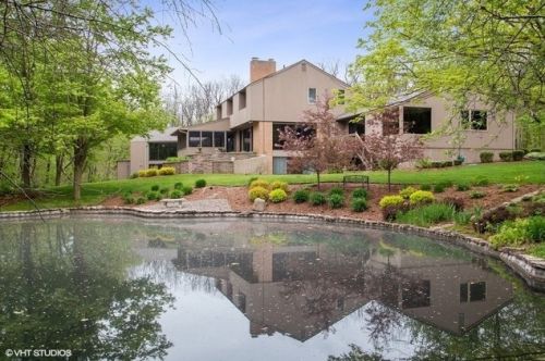 1609 Valley Hill Rd, Bull Valley, IL 60098-7854