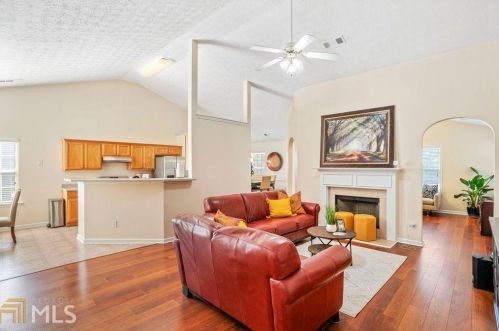 1317 Kent Mnr, Stockbridge, GA 30281-7926